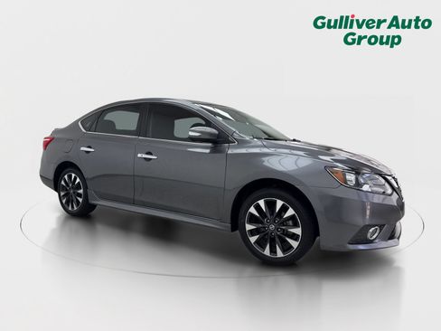 Used 2019 Nissan Sentra SR FWD image 12