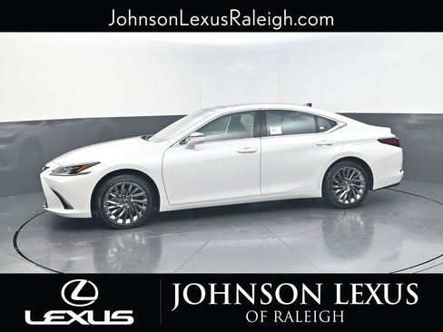 New 2025 Lexus ES 350 Ultra Luxury image 2
