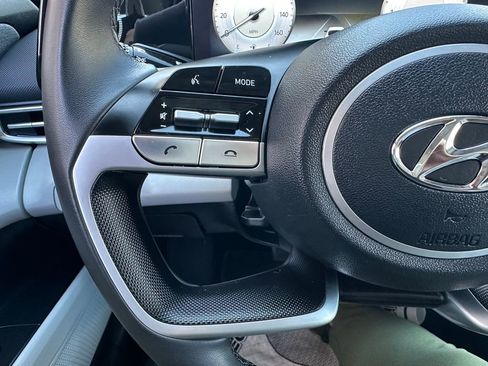 Used 2023 Hyundai Elantra Limited w/ Cargo Package FWD image 3