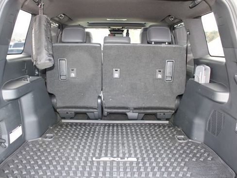 Certified 2025 Lexus GX 550 w/ Accessory Package (32) AWD/4WD image 8
