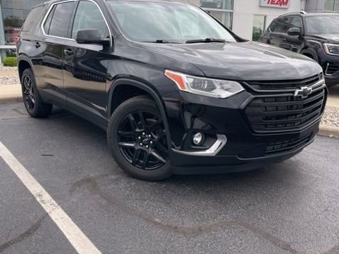 Used 2020 Chevrolet Traverse LS w/ LPO, Blackout Package FWD image 1