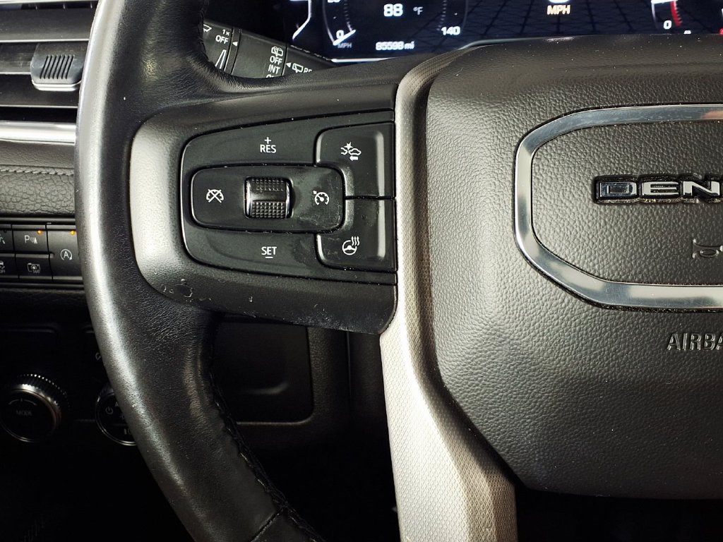 Used 2023 GMC Yukon Denali RWD image 20