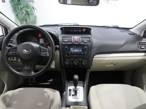 Used 2013 Subaru Crosstrek 2.0i Premium AWD/4WD image 8