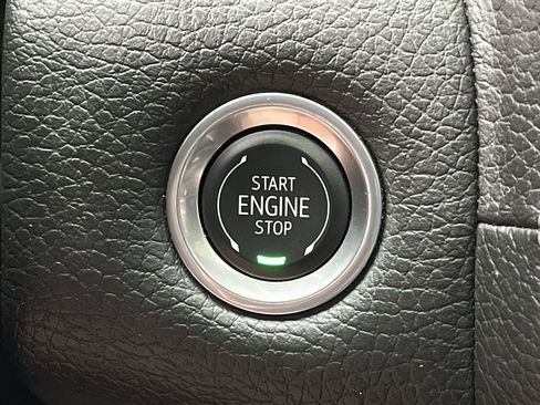 Certified 2024 GMC Yukon XL Denali w/ Advanced Technology Package AWD/4WD image 25