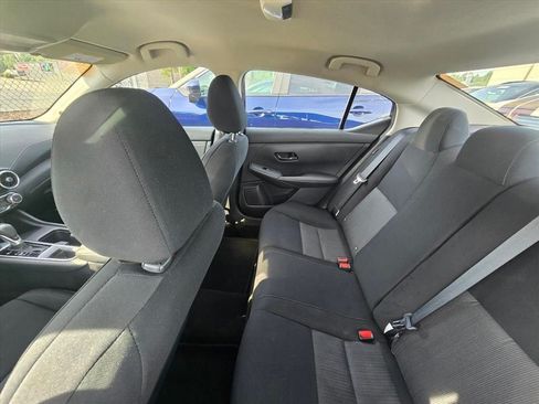 Used 2025 Nissan Sentra SV FWD image 5