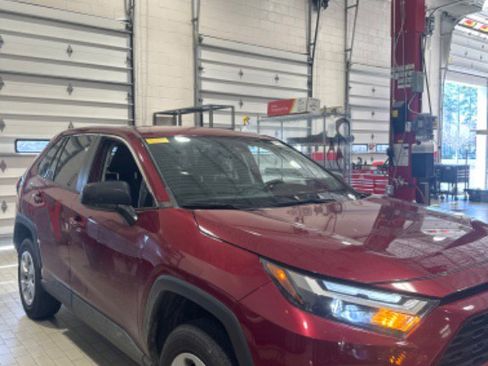 Certified 2024 Toyota RAV4 LE image 46
