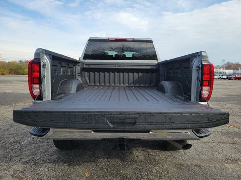 New 2026 GMC Sierra 3500 Pro w/ Convenience Package image 17