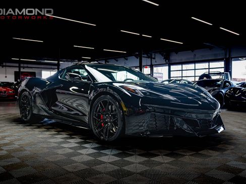 Used 2024 Chevrolet Corvette Z06 w/ Battery Protection Package image 27