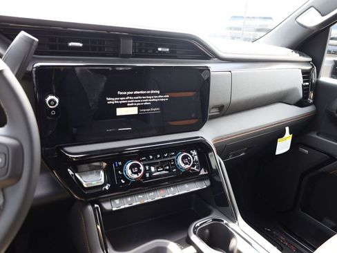 New 2026 GMC Sierra 2500 AT4 w/ Technology Package AWD/4WD image 15