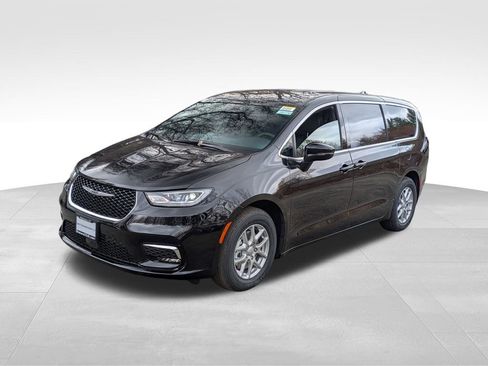 New 2026 Chrysler Pacifica Select FWD image 7