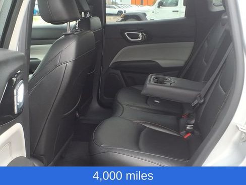 Used 2024 Jeep Compass Limited AWD/4WD image 13