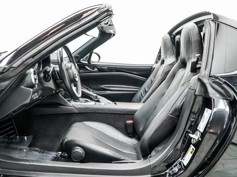 Used 2024 MAZDA MX-5 Miata RF Grand Touring image 39