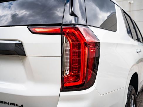 Used 2024 GMC Yukon Denali Ultimate image 18