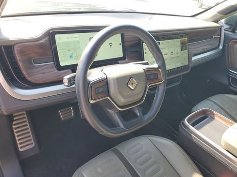 Used 2023 Rivian R1S Adventure AWD/4WD image 15