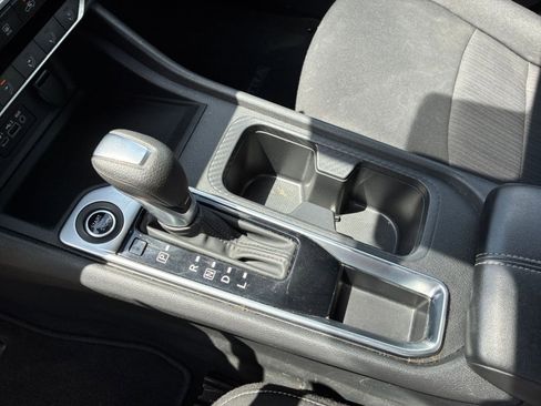 Used 2025 Nissan Sentra SV FWD image 34