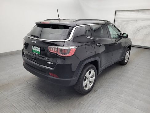 Used 2019 Jeep Compass Latitude AWD/4WD image 9
