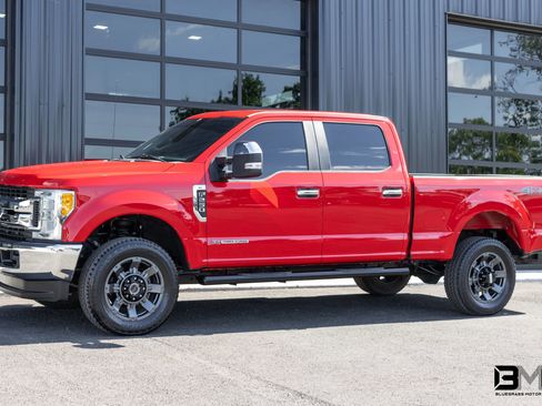 Used 2017 Ford F250 XL AWD/4WD image 3