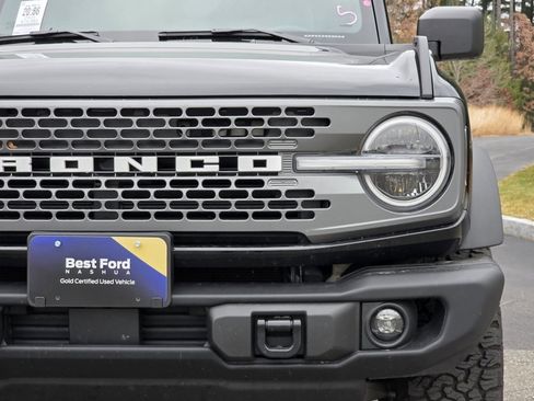 Used 2025 Ford Bronco Badlands image 3