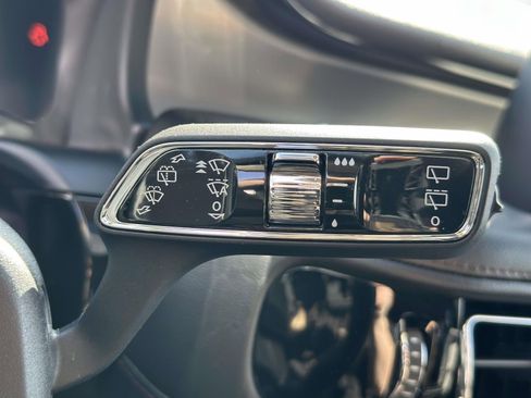 Used 2024 Lincoln Aviator AWD w/ Premium Package image 17