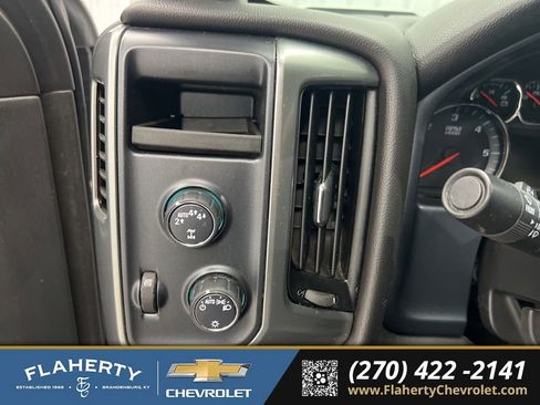 Used 2018 Chevrolet Silverado 1500 LT image 22