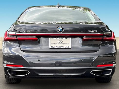 Used 2021 BMW 740i xDrive w/ Luxury Rear Seating Package AWD/4WD image 6