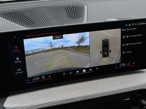 New 2026 BMW 330i Sedan w/ M Sport Package image 15