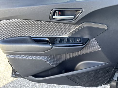 Used 2021 Toyota C-HR Limited image 33