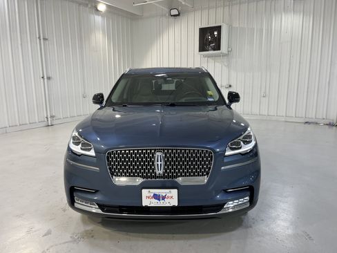 Used 2020 Lincoln Aviator Reserve w/ Equipment Group 202A image 16