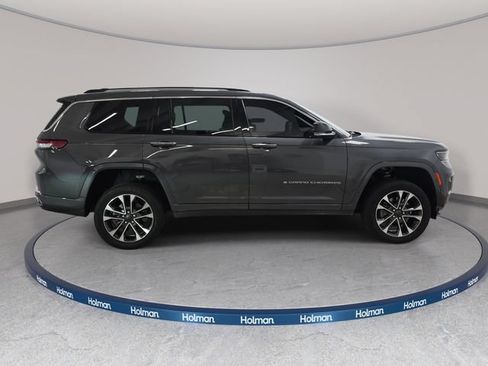 Used 2021 Jeep Grand Cherokee L Overland w/ Luxury Tech Group IV AWD/4WD image 5