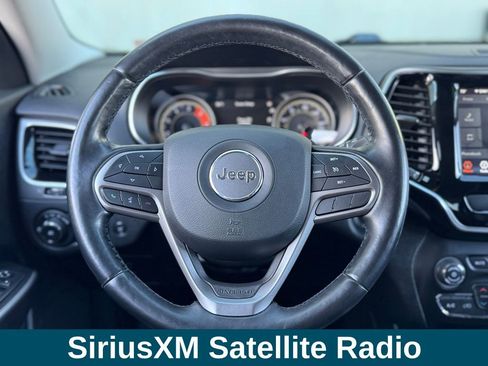 Used 2020 Jeep Cherokee Limited image 8