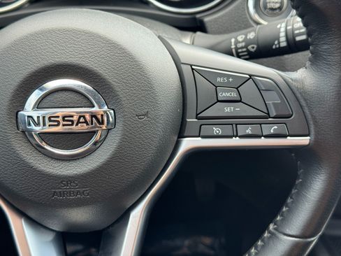 Used 2020 Nissan Rogue SV AWD/4WD image 21