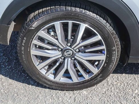 Used 2021 Nissan Kicks SV image 13