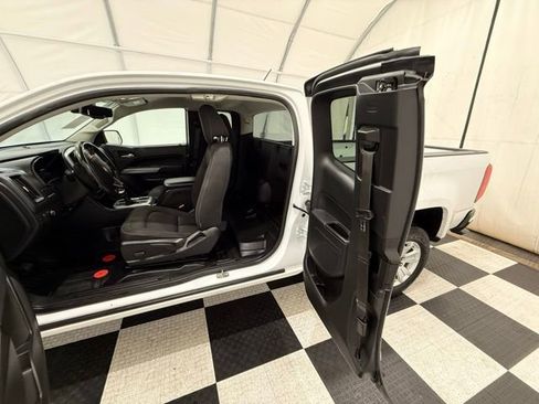 Used 2021 Chevrolet Colorado LT w/ Fleet Safety Package image 13