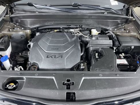 Used 2022 Kia Telluride SX w/ SX Prestige Package image 49