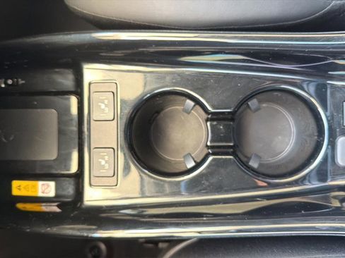 Used 2021 Toyota Prius Prime Limited FWD image 23