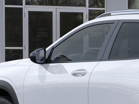 New 2026 Chevrolet Trax ACTIV w/ Sunroof Package FWD image 19