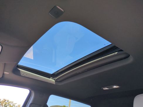 New 2026 Chevrolet Silverado 1500 ZR2 w/ LPO, Dark Essentials Package image 19