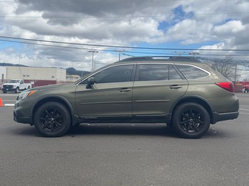 Used 2015 Subaru Outback 2.5i Premium image 4