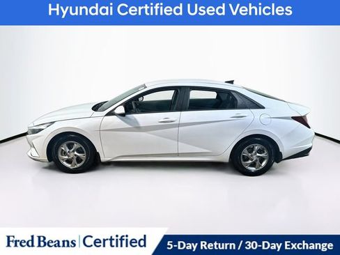Certified 2023 Hyundai Elantra SE w/ Winter Weather Package FWD image 5
