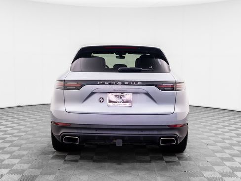 Certified 2023 Porsche Cayenne AWD/4WD image 10