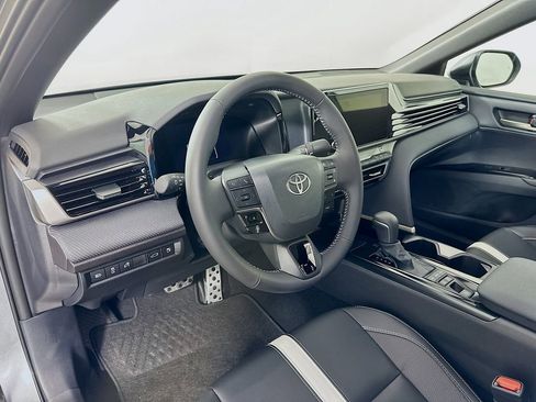 Certified 2026 Toyota Camry SE w/ Convenience Package image 9