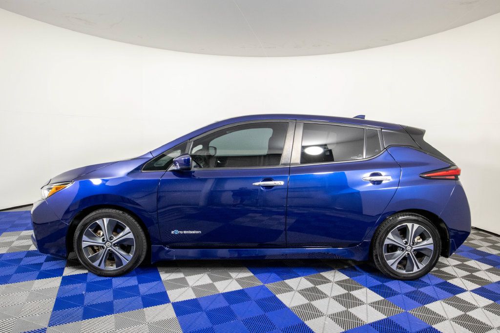 Used 2019 Nissan Leaf SV w/ SV Technology Package FWD image 8