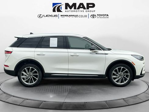 Used 2024 Lincoln Corsair AWD w/ Equipment Group 101A image 6