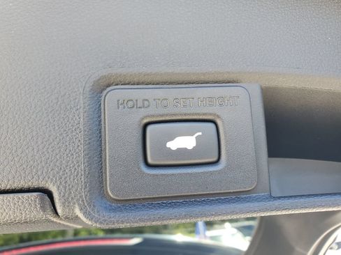Used 2023 Acura RDX w/ Technology Package FWD image 9