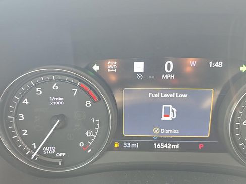 Used 2024 Cadillac XT5 Premium Luxury w/ Technology Package AWD/4WD image 9