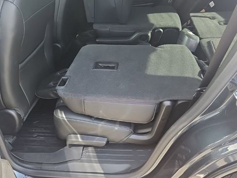 Used 2019 GMC Acadia SLT AWD/4WD image 10