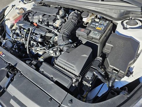 Used 2025 Kia K4 GT-Line Turbo image 18