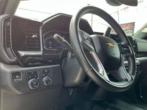Used 2024 Chevrolet Silverado 2500 LT AWD/4WD image 12