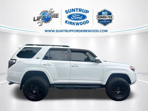 Used 2015 Toyota 4Runner SR5 Premium AWD/4WD image 7