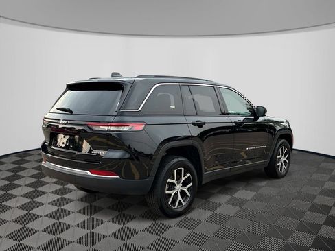Certified 2025 Jeep Grand Cherokee Limited AWD/4WD image 7